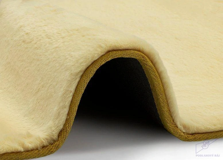 Kusový koberec BUNNY N35 vanilkově žlutý, 120 x 160 cm